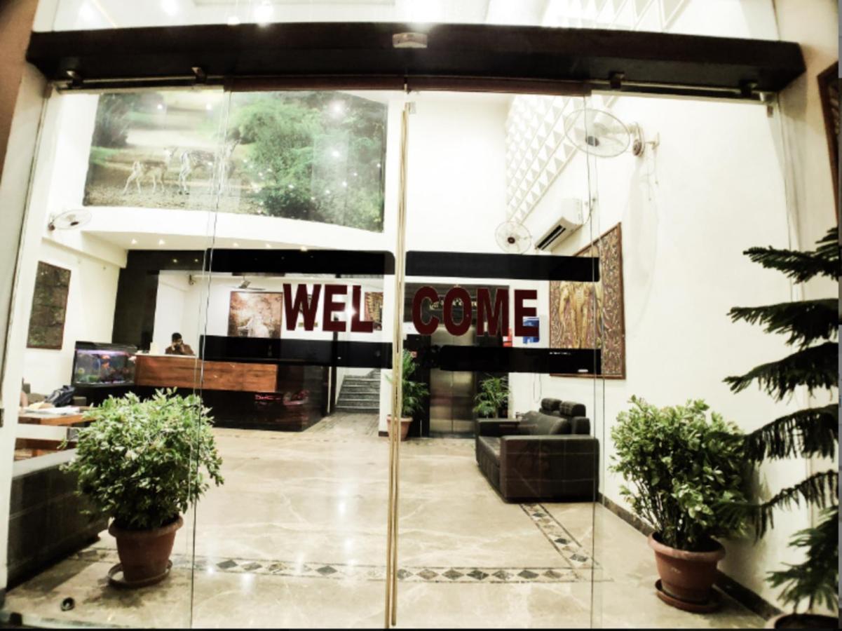 Hotel Badrika Inn Rewa ภายนอก รูปภาพ